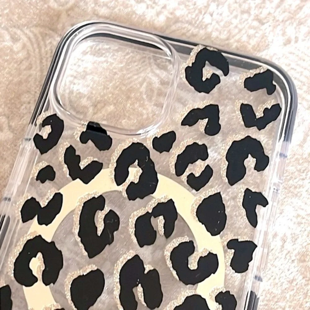 NWOT Kate Spade Protective Hardshell Case MagSafe iPhone 13 Leopard Print Animal